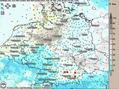 Nebel und Wolken am Sonntag