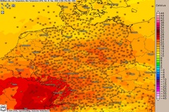 Sp&auml;tsommertraum im S&uuml;den, Wolken im Norden