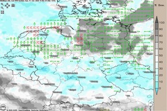 K&uuml;hler Herbstgru&szlig; mit Wind und Schauern